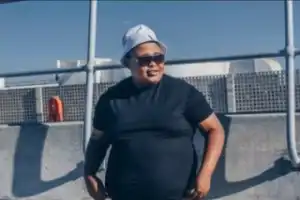 uBizza Wethu - inxemu [Street Fever]